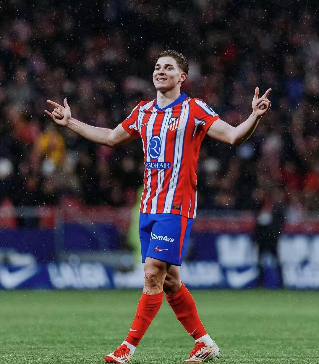 广东一夜3消息！杜锋吃徐杰醋，张皓嘉被彻底放弃，麦考尔复出（广东队一夜三讯：杜锋对徐杰生醋意，张皓嘉遭彻底弃用，麦考尔完成复出）