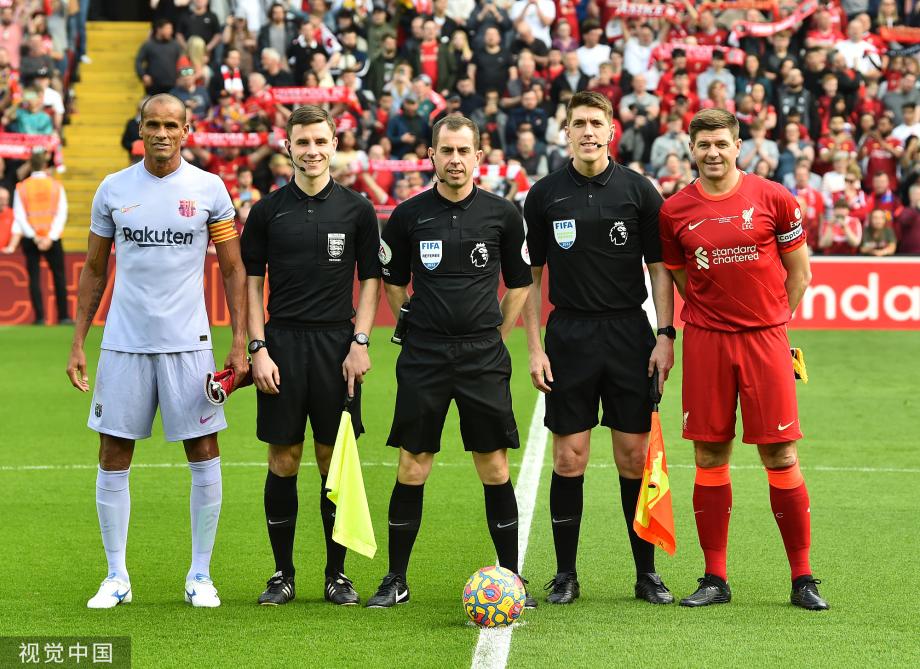 斯卢茨基：我们丢球后不得不加强进攻，这给了对手很多空间（斯卢茨基：失球后只能加大攻势 结果给了对手更多空间）