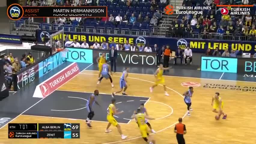 官方：热刺小将米凯伊-穆尔租借加盟格拉斯哥流浪者（官方：格拉斯哥流浪者租借签下热刺小将米凯伊-穆尔）