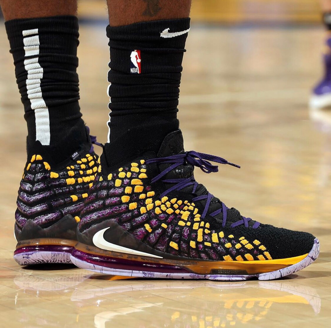 奥斯卡替代者，新援维塔尔联赛全勤，贡献5球8助攻（奥斯卡接班人维塔尔联赛全勤，斩获5球8助）