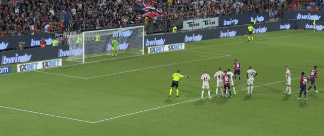 FIFA年度最佳男足阵容：巴黎6人入选，亚马尔在列，姆巴佩无缘（FIFA年度最佳男足阵容出炉：巴黎6将上榜，亚马尔入围，姆巴佩落选）