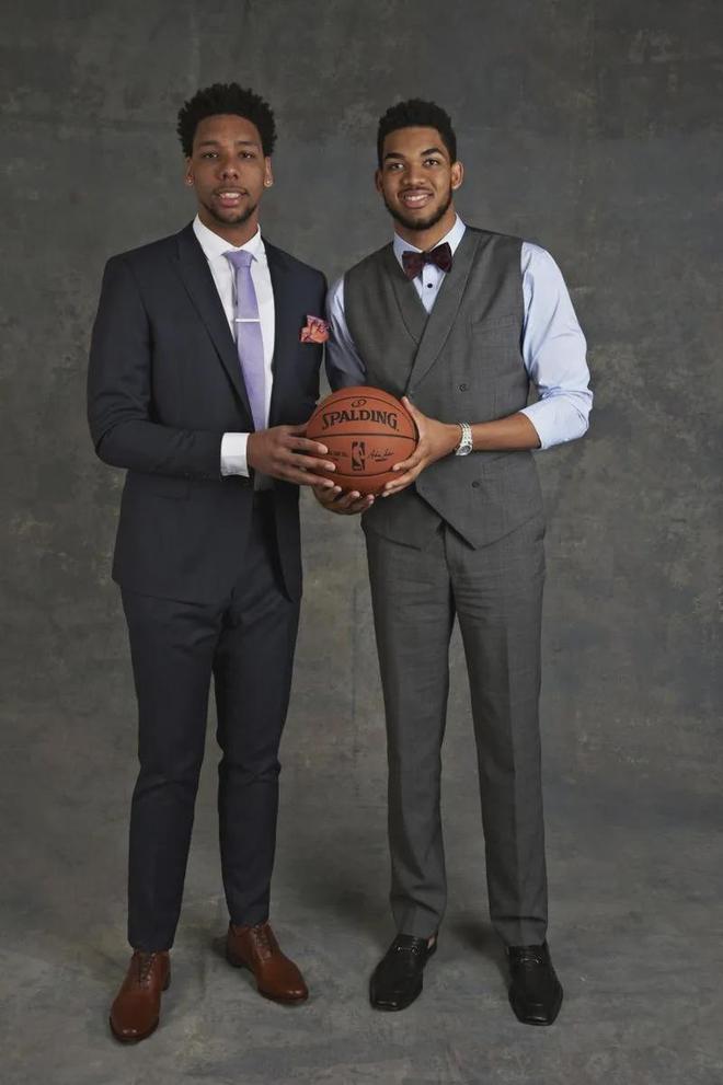 周末与凯塞多的对位？赖斯：我们是不同位置，我对他充满敬意（谈周末对阵凯塞多，赖斯：位置不同，但我非常尊重他）