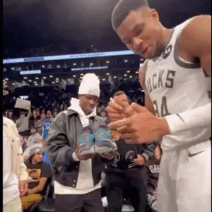 德国U21主帅：卡尔是多面手，希望他把在拜仁的表现带到国家队（德国U21主帅盛赞卡尔多面手 盼其将拜仁状态带入国家队）