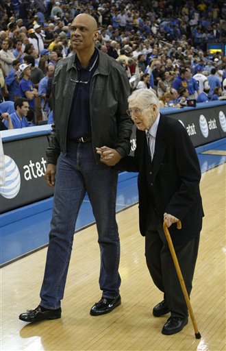 科斯米：小法的赛后言论并非傲慢，但科莫明显和国米存在差距（科斯米：小法赛后言论并不傲慢，但科莫与国米的实力差距依然明显）