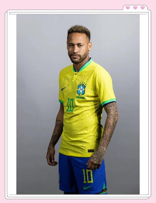 东体：海港计划1月中旬收队，俱乐部会评估合同到期球员（东体：海港队预计1月中旬集结，俱乐部将评估合同到期球员）