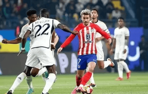 迪马：递补入选意大利国家队的坎比亚吉因小腿不适退出集训营