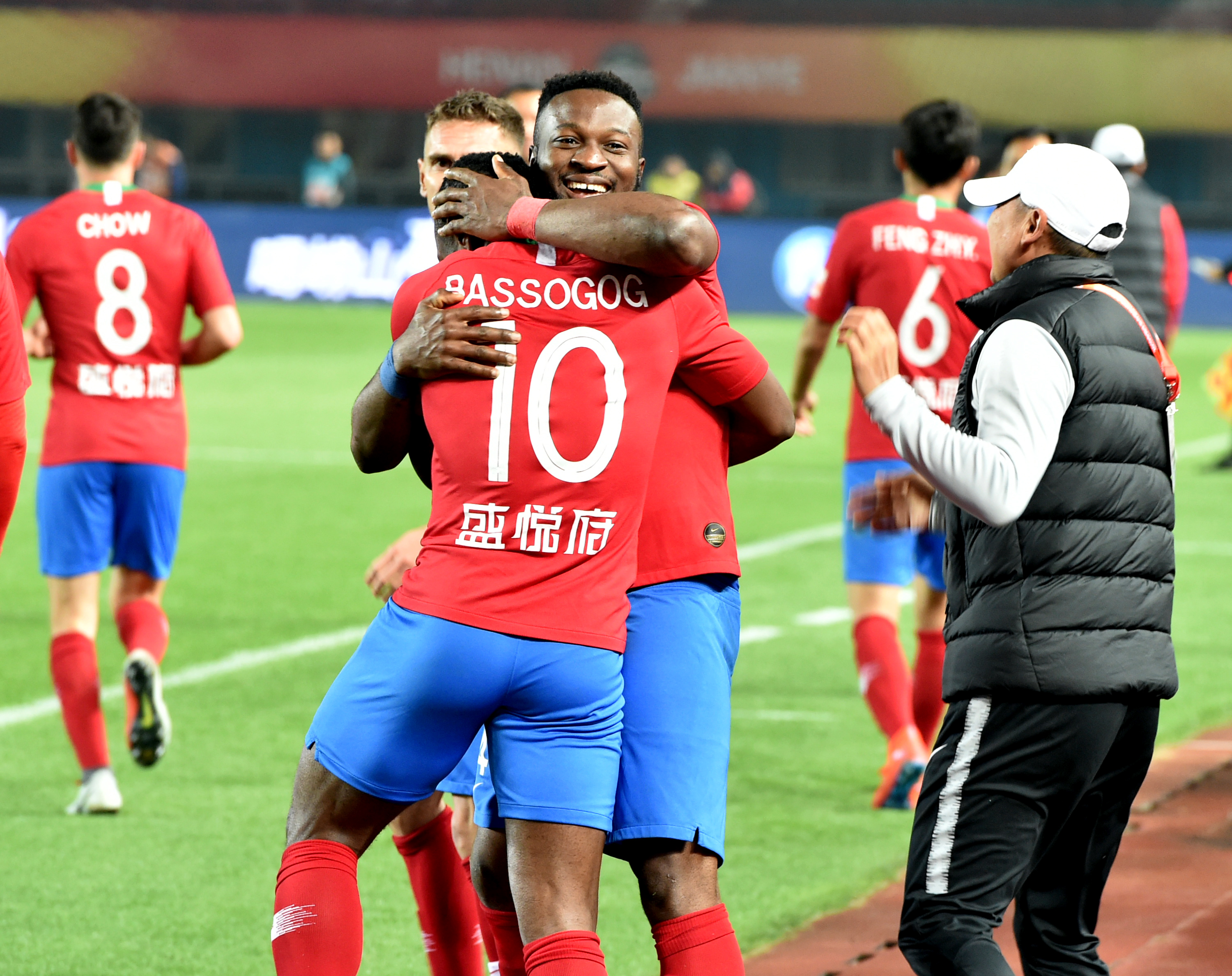 范戴克：萨拉赫？他马上要去踢非洲杯，对我们来说没什么变化（范戴克谈萨拉赫将征战非洲杯：对球队影响不大）