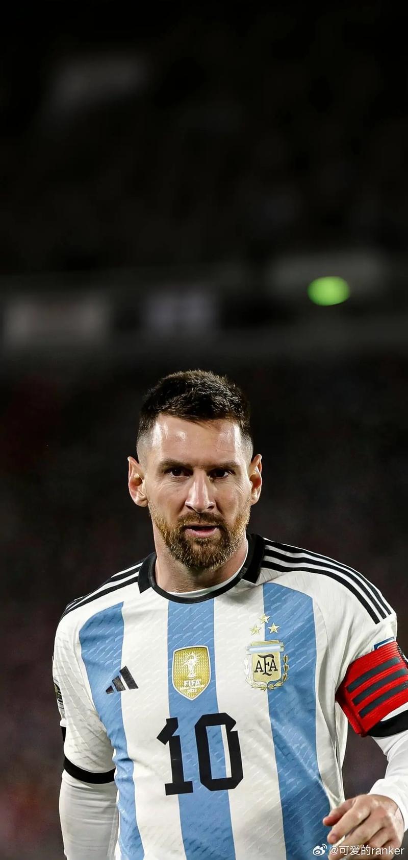 穆勒：我很喜欢看梅西踢球，一直很期待这场对决